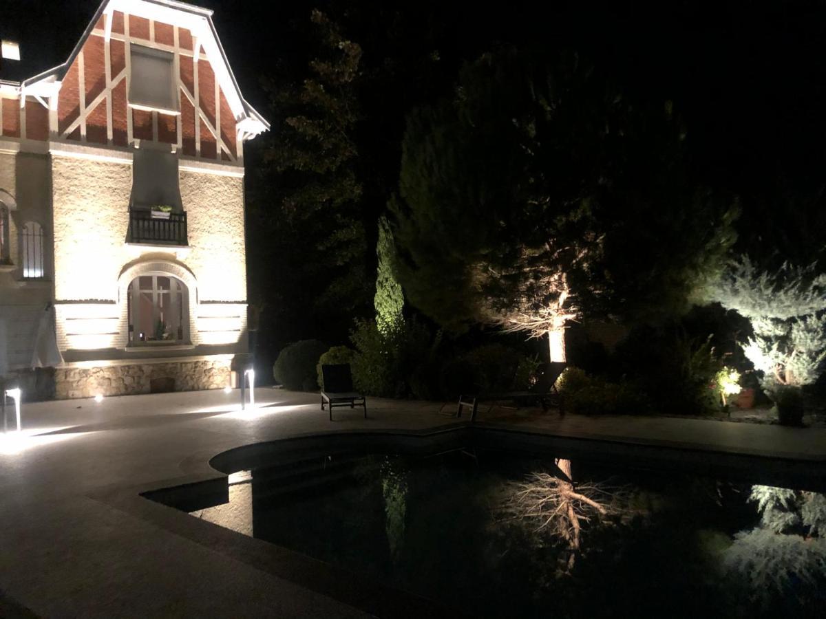 Le Pavillon De Nathalie Hotel Isles-sur-Suippe Exterior foto